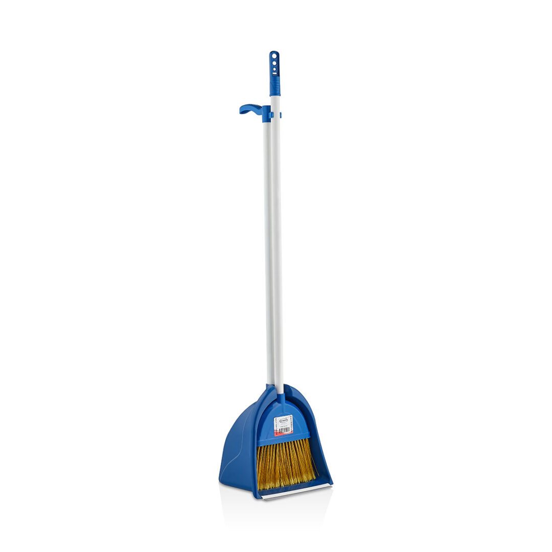 DUSTPAN BROOM WITH HANDLE AND COLLECTING BIN